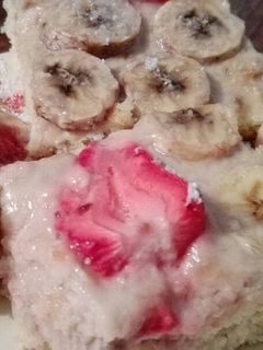 Una foto de Tarta de frutilla con plátano