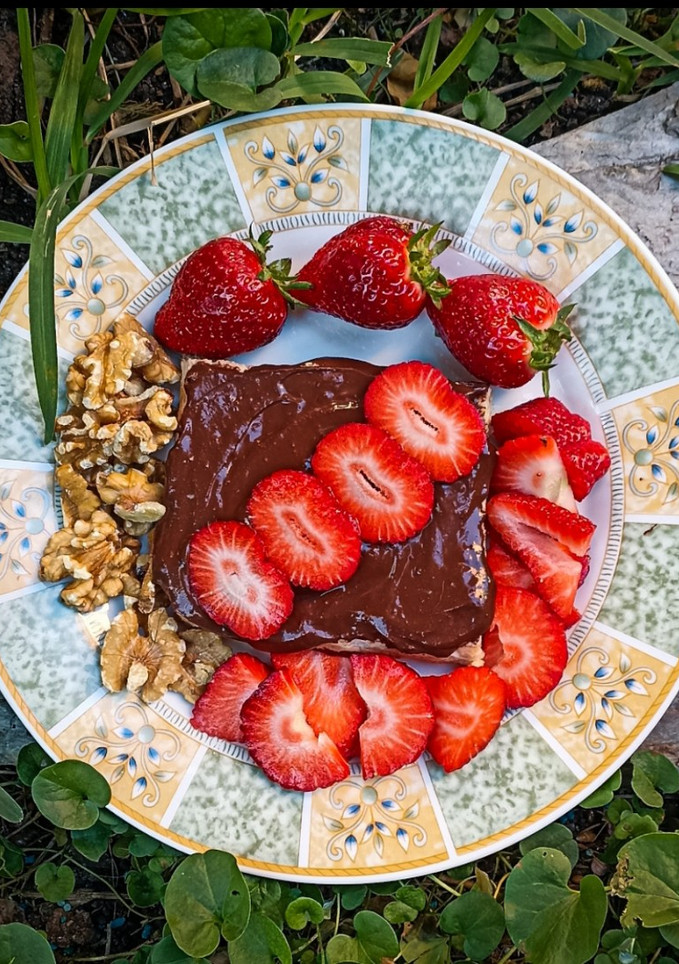 Una foto de Brownie de Nutella/plátano con frutas