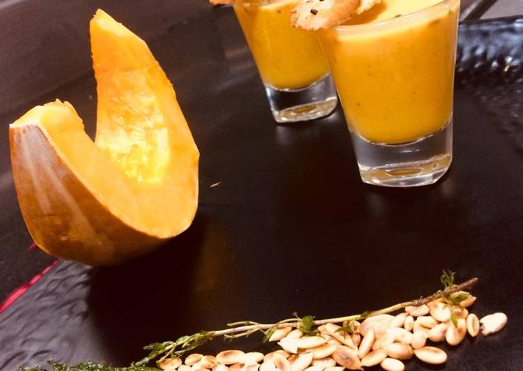 How to Prepare Homemade Roasted pumpkin soup