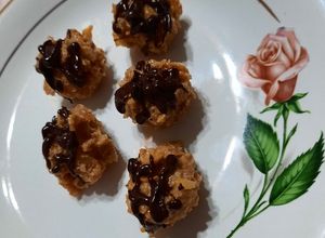 Una foto de Bomboncitos saludables para enamorar (Snickers)
