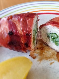 Puten-Saltimbocca mit Spargel und Salzkartoffeln Rezepthauptbild