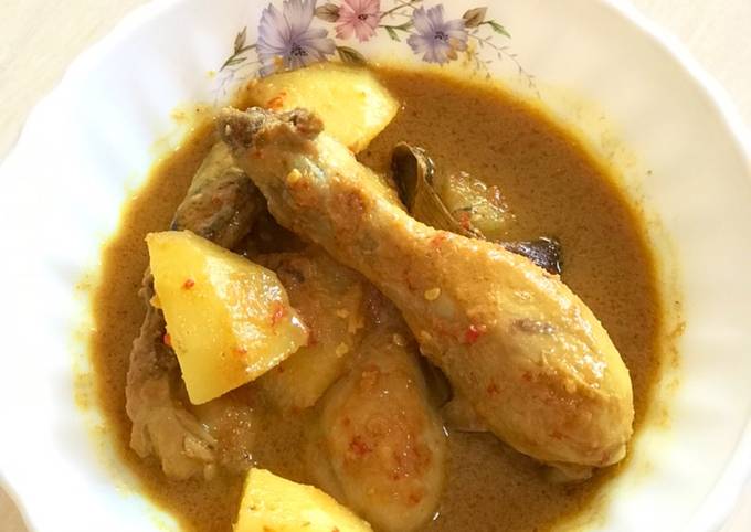 Gulai Kaliyo Ayam Padang