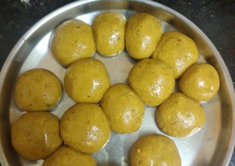 Step-by-Step Guide to Prepare Perfect Besan ladoo