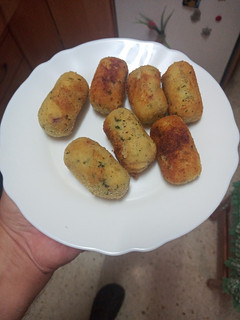 Una foto de Croquetas de puré de papas revolcón