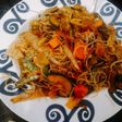 Wok de verduras con fideos chinos