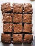 Brownie proteico de cacao y avena