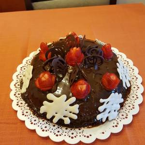 Torta de chocolate decorada