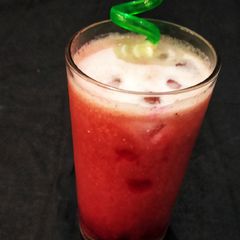 A picture of Orange-Pomegranat Cooler.