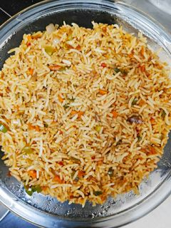 वेज फ्राई राइस(veg fried rice recipe in hindi) रेसिपी मुख्य फोटो