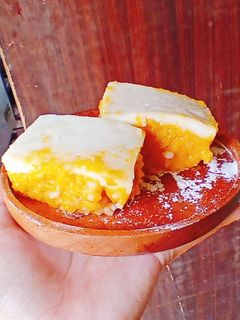Hình của món Bánh bí đỏ cốt dừa bột báng.