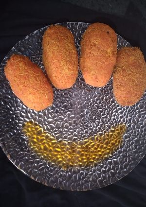 आलू पनीर रोल (Aloo Paneer roll recipe in hindi) रेसिपी मुख्य फोटो