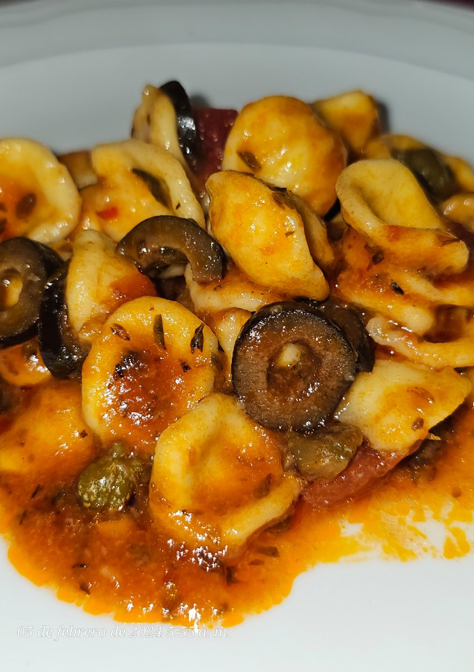 Una foto de Orecchiette a la puttanesca