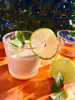 Una foto de Crema mousse de mojito 🍋🍹