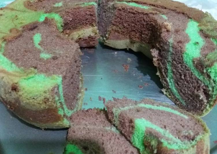 Cara Gampang Menyiapkan Cake coklat pandan yang Lezat