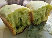 Una foto de crema dulce de aguacates