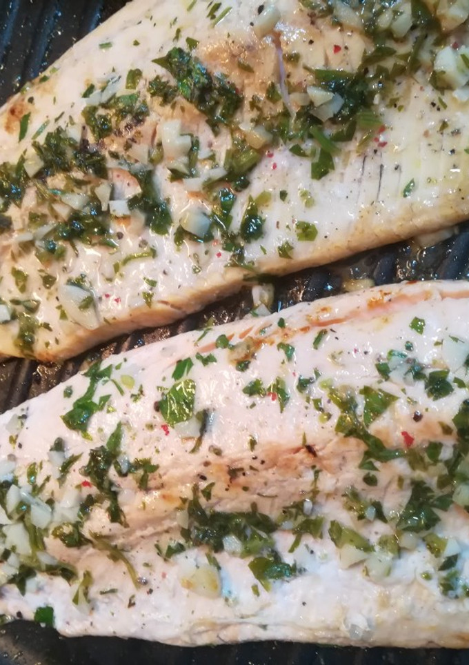 Una foto de Trucha al limón 🐟