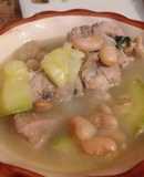 Caldo de costilla con frijoles
