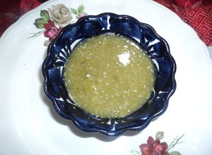 Una foto de Salsa dulce de tomatillo o miltomate con miel de maguey las Correa