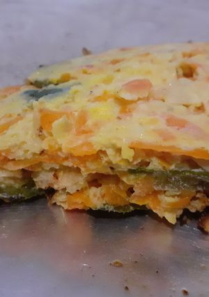 Una foto de Tortilla de zanahoria y zapallitos