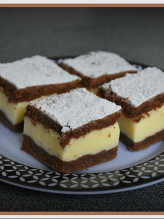Pudingos tejfölös sütemény recept fotója