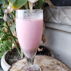 A picture of Thandai rose milk.
