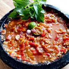 Sambal mentah asem suegeeerr রেসিপির প্রধান ছবি