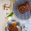 كيكه التمر بالهيل والقرفه والجوز 🍰🎂🍮