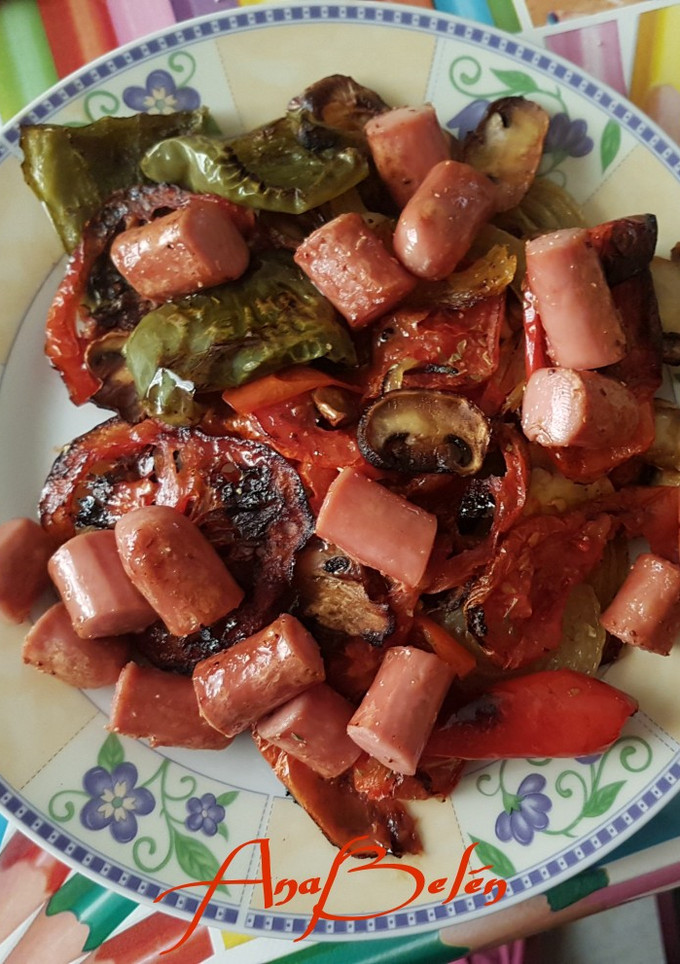 Una foto de Verduritas al horno,¡ Y por que no!! con su acompañamiento