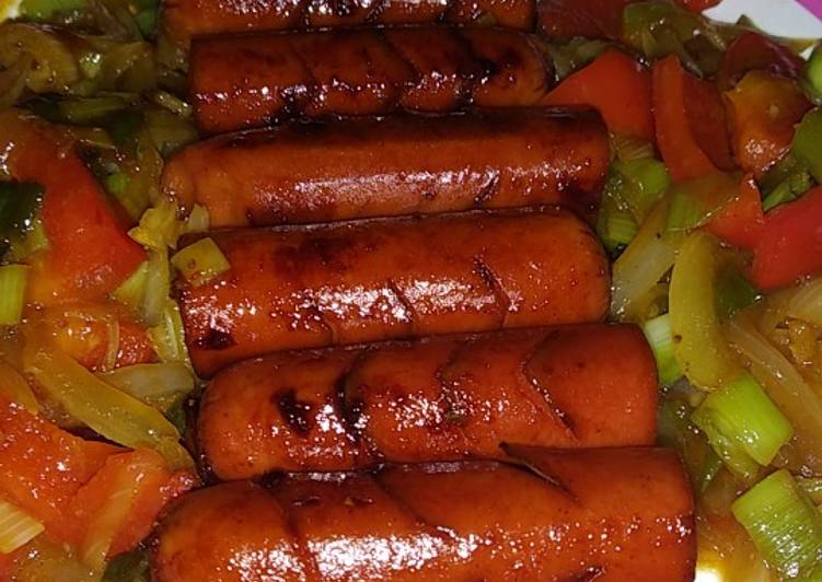 Bahan Sosis panggang + tumis Bombay paprika | Cara Bikin Sosis panggang + tumis Bombay paprika Yang Lezat Sekali