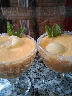 Una foto de Mousse de melón
