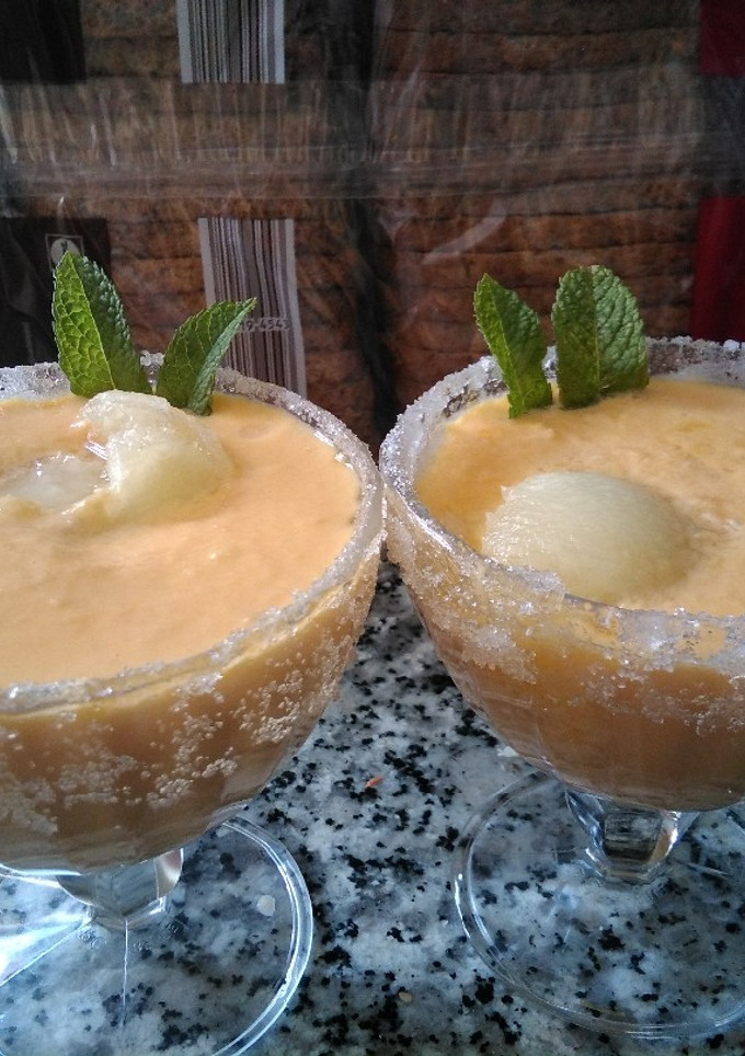 Una foto de Mousse de melón
