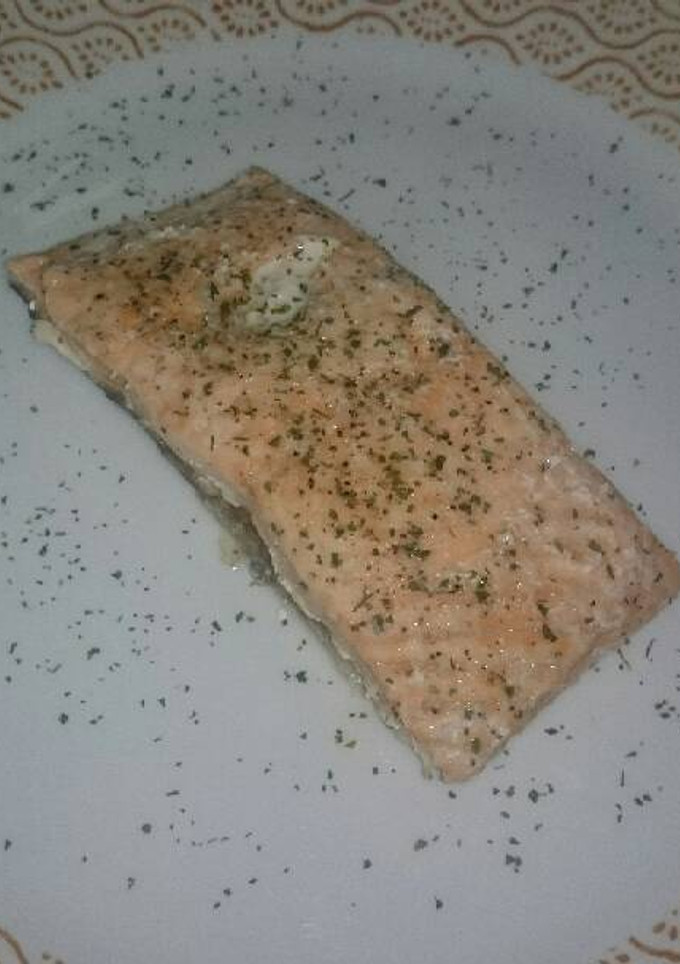 Una foto de Salmón al horno 