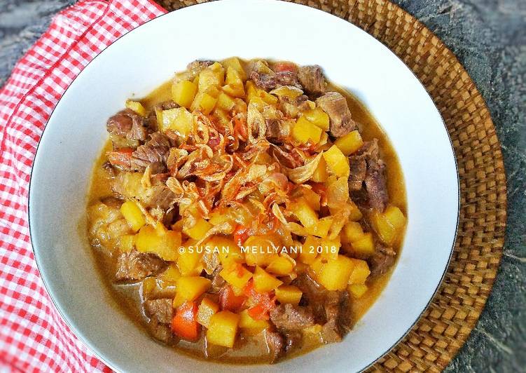 Beef curry potato