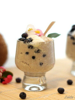 Una foto de Keto-Porridge de Coco y Arándanos