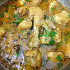 A picture of Chicken Peas Gravy.