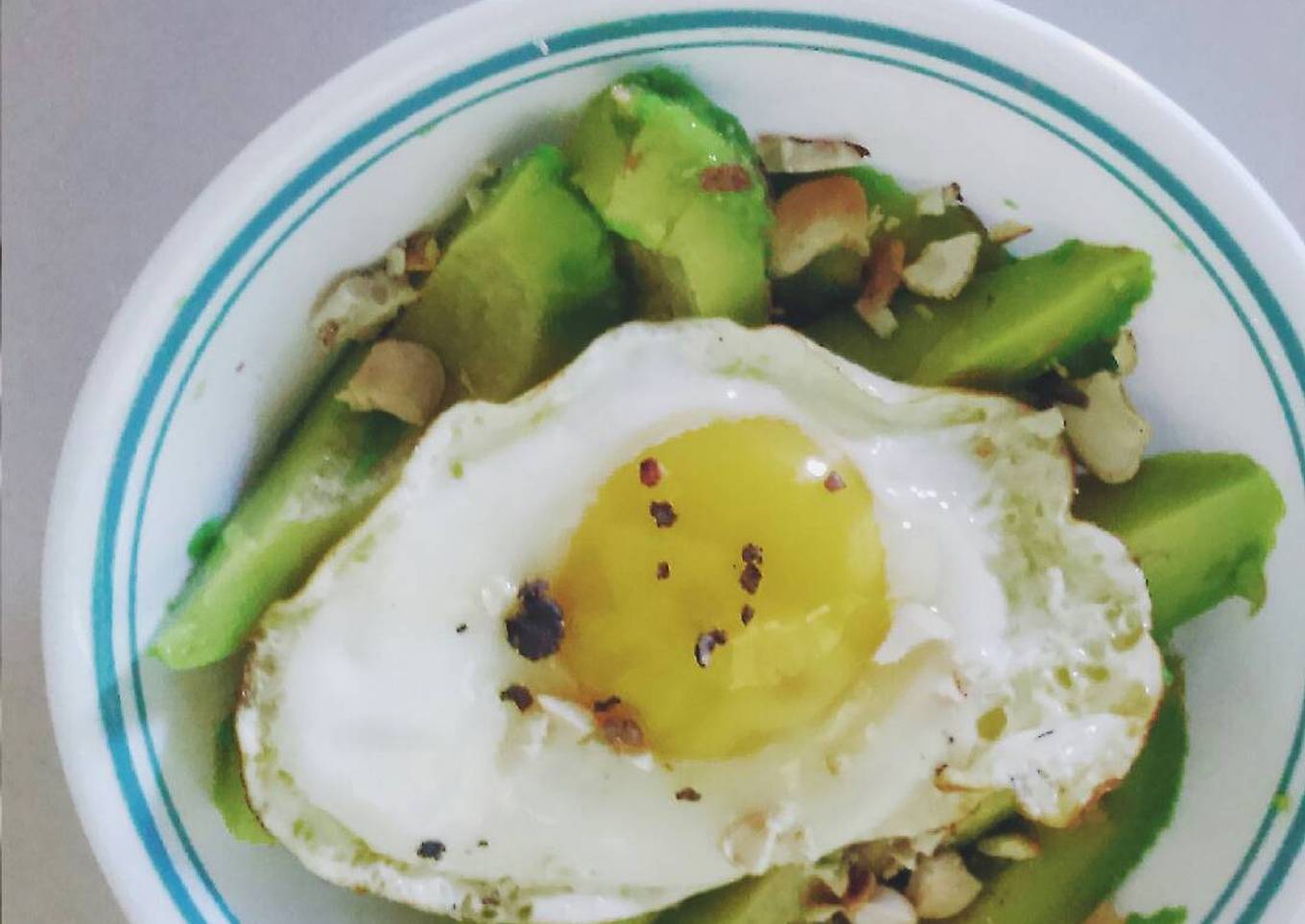 Avocado with Fried Egg
