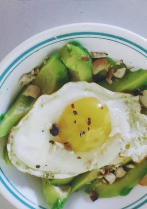 A picture of Avocado with Fried Egg.