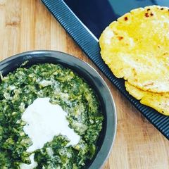 A picture of Sarson Da Saag Makki ki Roti.