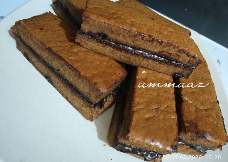 Resep Choco layer cake / kue lapis cokelat, Lezat