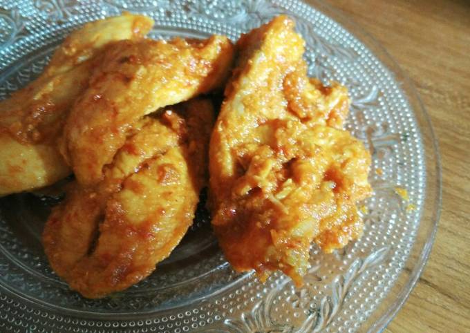 Bagaimana Menyiapkan Ayam Bumbu Rujak, Menggugah Selera