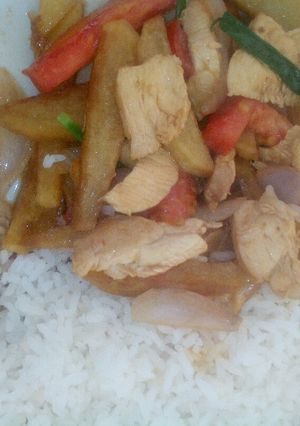 Una foto de Lomo saltado de pollo