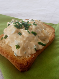 Reggeli tojáskrém recept fotója