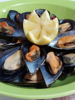 Una foto de Mejillones al vapor