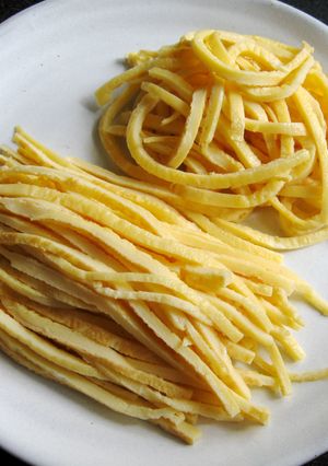 A picture of Thin Omelette Strips.