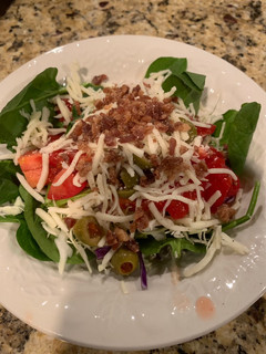 A picture of Spinach Salad.