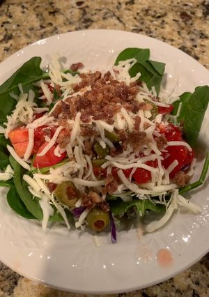 A picture of Spinach Salad.