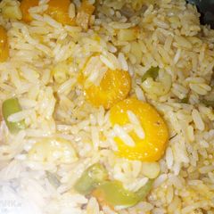A picture of Jollof Rice and macaroni.