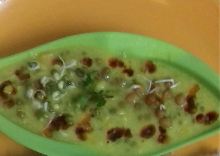 Step-by-Step Guide to Prepare Award-winning Besan Kadhi With Sprouts