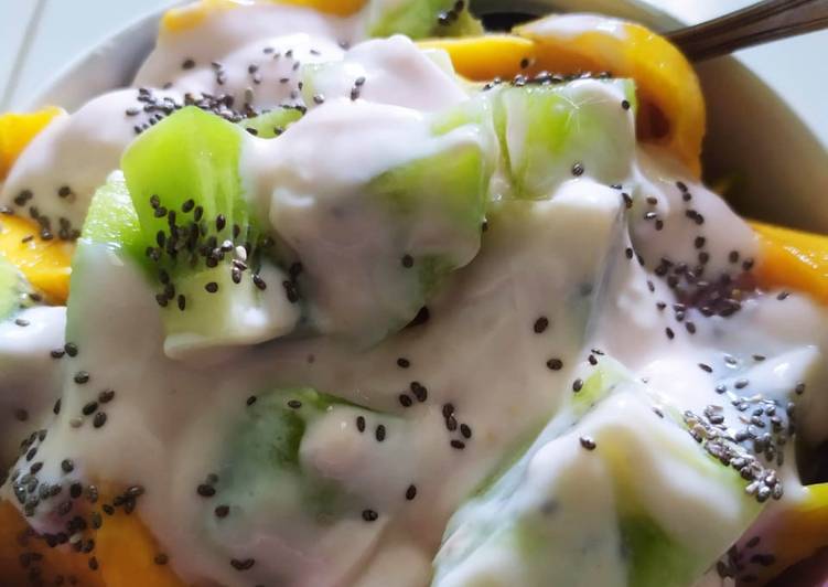 Bagaimana Membuat Salad buah yogurt Anti Gagal