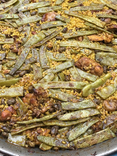 Una foto de Paella Valenciana